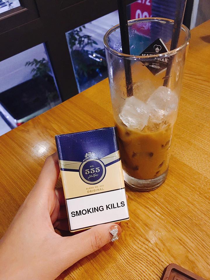 thuốc lá 555